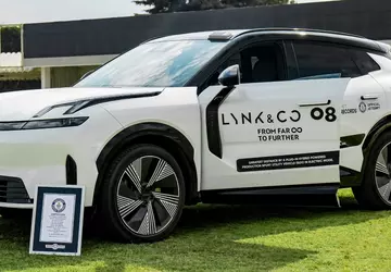 Lynk & Co 08 stellte einen ...