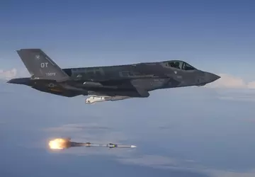 Die Auslieferung der ersten F-35 Lightning ...