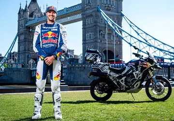 Um die Welt auf einem Motorrad ...