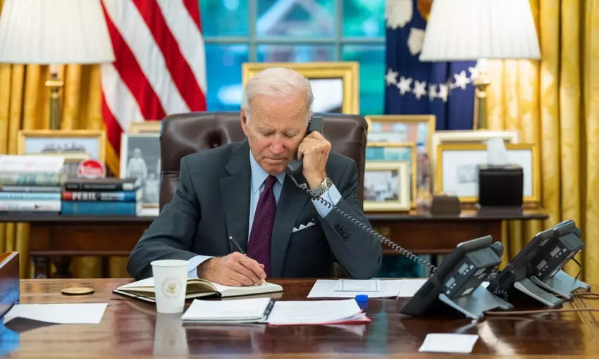 Texanische Unternehmen organisieren Robocalls für Biden vor der Vorwahl in New Hampshire