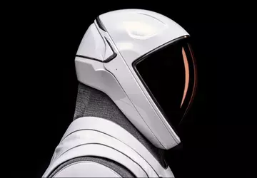 SpaceX testet neue EVA-Raumanzüge im Weltraum: ...