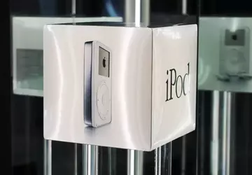 Ein Original-iPod von 2001 wurde für ...