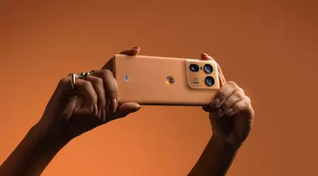 Motorola Edge 50 Ultra: 144Hz POLED-Display, Snapdragon 8s Gen 3-Chip, IP68-Schutz, 50MP Triple-Kamera, 125W-Ladefunktion und Holzrückwand