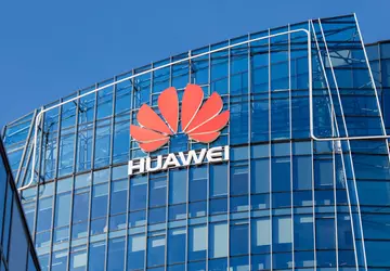 Huawei schließt Geschäfte in Russland wegen ...
