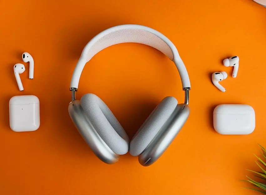 AirPods und AirPods Max werden ebenfalls auf USB-C umgestellt, allerdings erst nächstes Jahr