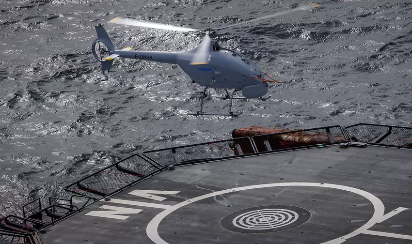 Airbus testet unbemannten Hubschrauber VSR700 in voller Kampfkonfiguration