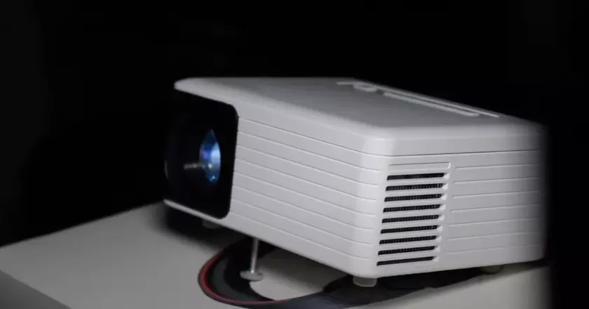 Yoton Y3 mini beamer test unter 200 euro