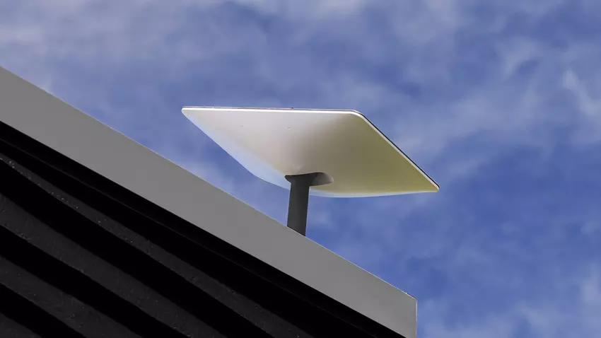 SpaceX hat einen neuen Starlink-Satelliten-Internettarif mit Geschwindigkeiten von bis zu 500 Mbit / s für 500 US-Dollar eingeführt - Sie müssen weitere 2.500 US-Dollar für die Ausrüstung bezahlen