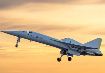 Boom Supersonic: Prototyp eines Überschallflugzeugs absolviert ...