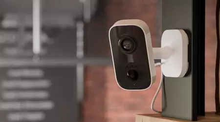 Ajax IndoorCam: drahtlose IP-Kamera mit eingebauter künstlicher Intelligenz und Sicherheitsfunktionen