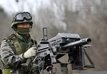 Nicht nur K2 Black Panther Panzer, ...