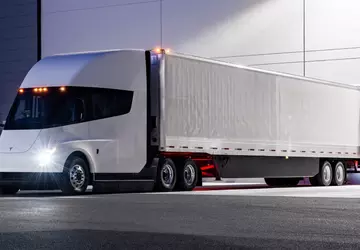 Massenproduktion des Tesla Semi beginnt dieses ...