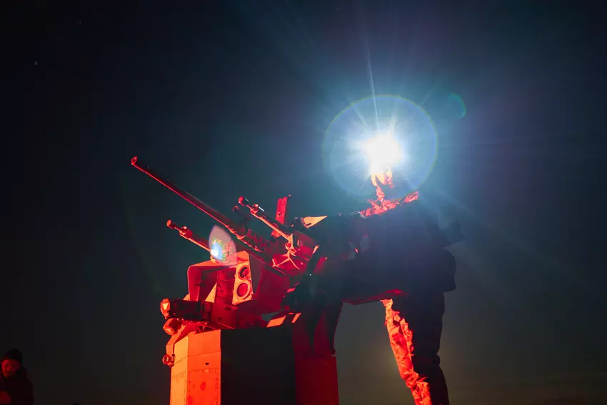 Sky Sentinel-Flugabwehrturm mit M2 Browning-Maschinengewehr