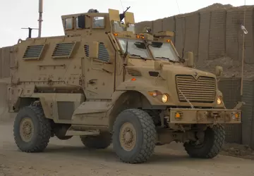 Die ukrainischen Streitkräfte zeigten, wie sie ...