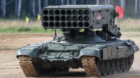 Eine 500-Dollar-FPV-Drohne zerstörte auf spektakuläre Weise ein russisches TOS-1A-Flammenwerfersystem voller thermobarer Raketen
