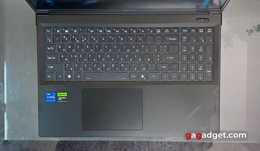 Огляд Gigabyte G6X 9KG (2024)