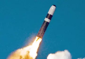 Northrop Grumman baut das 2000. Triebwerk ...