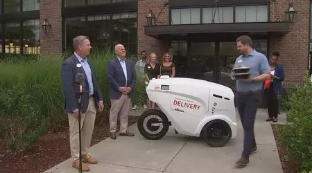 Ein US-Fastfood-Restaurant hat mit der Erprobung eines Lieferroboters begonnen