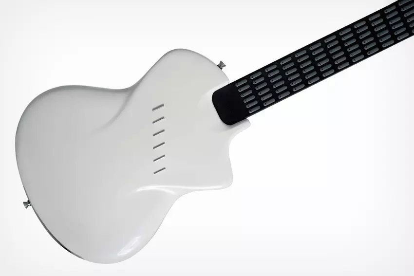 Bewegen Sie sich über Guitar Hero, diese MIDI-Controller-E-Gitarre bringt Ihnen bei, wie man im wirklichen Leben schreddert