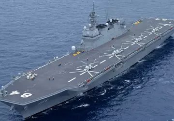 Japan hat den Hubschrauberträger JS Kaga ...