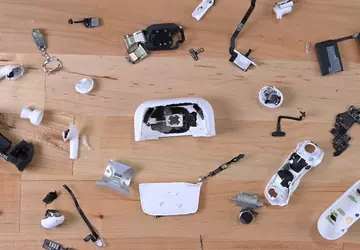 0 von 10 Punkten von iFixit: ...