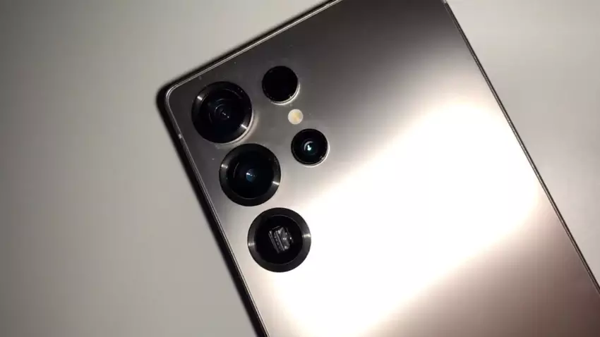 Neue Bilder des Galaxy S25 Ultra und des One UI 7 sind online aufgetaucht