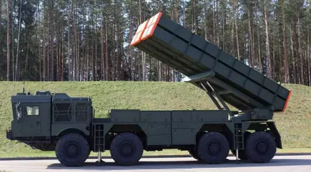 Belarus hat Polonez-M-Mehrfachraketenwerfer erhalten, die Raketen mit einer Reichweite von bis zu 300 Kilometern mit Nuklearsprengköpfen einsetzen können.