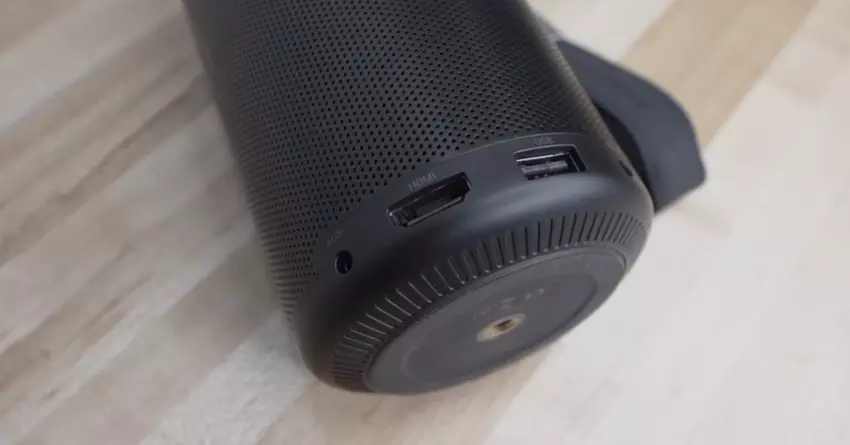 NEBULA by Anker Capsule Max beamer mit smart tv