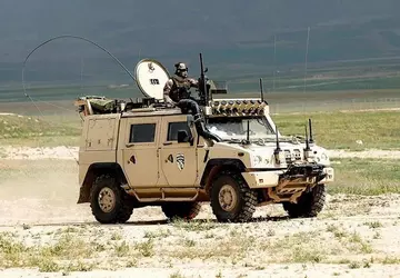 Norwegen liefert 14 gepanzerte IVECO LAV ...