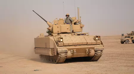 Nicht nur HIMARS: USA entsenden Bradley-Schützenpanzer nach Estland, um Ostgrenze zu stärken