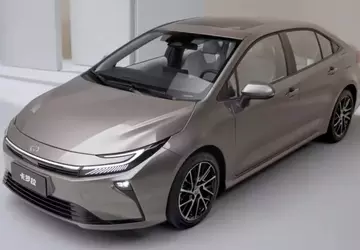 Die aktualisierten Corollas erhielten einen verlängerten ...