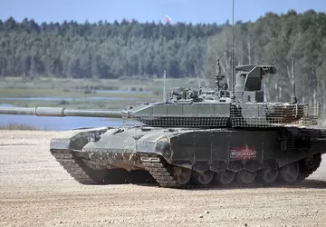 Demontage des modernen russischen Panzers T-90M ...