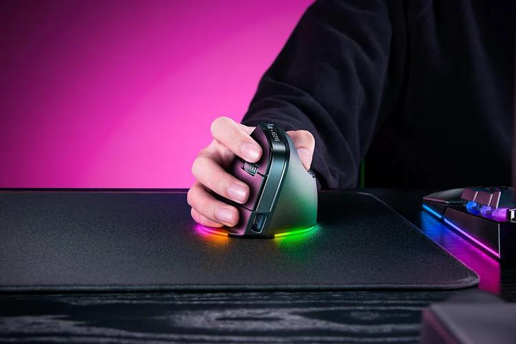 Razer veröffentlicht seine erste vertikale Maus ...