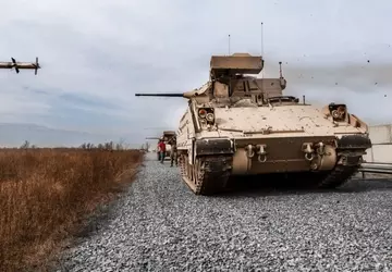 Griechenland lehnt "kostenlose" Bradley-Schützenpanzer ab, die ...