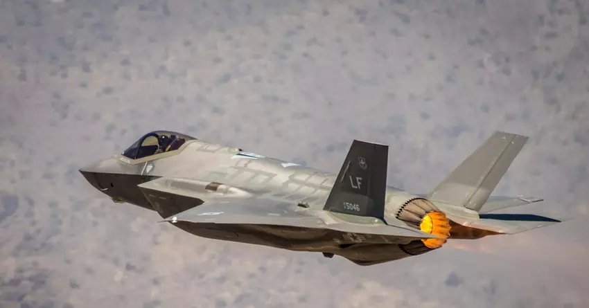 Das Pentagon hat alle F-35 Lightning II Kampfflugzeuge modifiziert, muss aber noch die Ursache für die "harmonische Resonanz" in den F135-Triebwerken finden