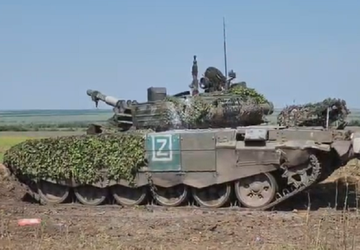 Ukrainische Verteidigungskräfte beschlagnahmen modernen russischen T-72B3-Panzer ...