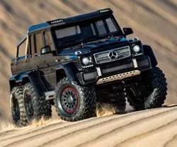1:10 Traxxas TRX-6 Scale und Trail Crawler mit Mercedes-Benz G 63 AMG 6x6 Karosserie