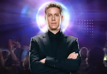 Geoff Keighley, der Moderator der Eröffnungsfeier ...