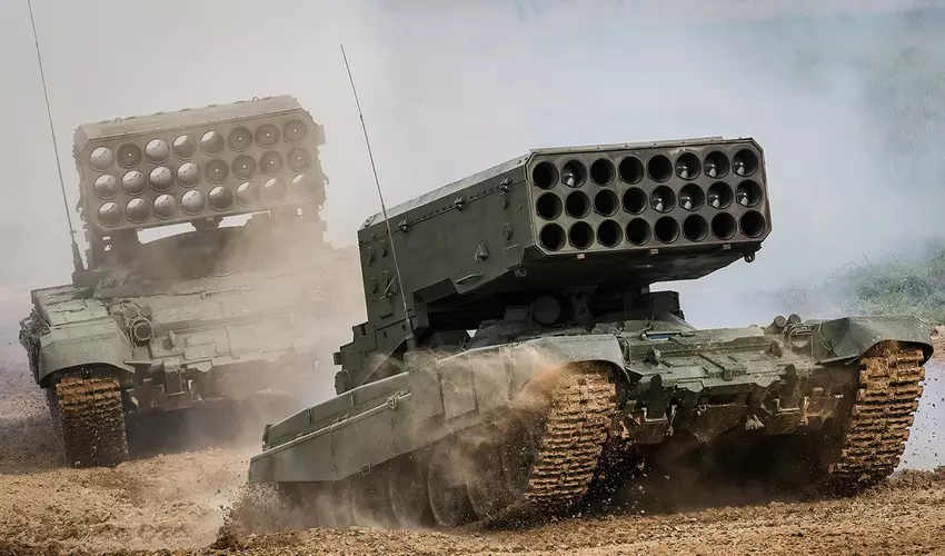 Die ukrainischen Streitkräfte haben das schwere Flammenwerfersystem TOS-1A zerstört, das als Russlands stärkste nichtnukleare Waffe gilt