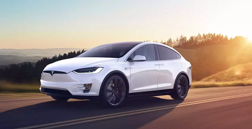 Tesla hat im Jahr 2022 mehr als 1,3 Millionen Autos ausgeliefert und damit einen neuen Rekord aufgestellt