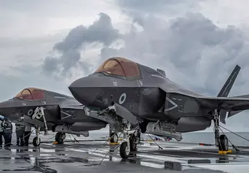 Großbritanniens 85 Millionen Pfund teures F-35B-Kampfflugzeug ...