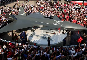 Baykar-Chef deutet an, dass das Unternehmen ...