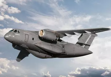 Ungarische Luftwaffe erhält erstes brasilianisches C-390-Flugzeug