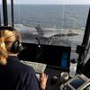 Der Flaggschiff-Flugzeugträger HMS Queen Elizabeth, der mit F-35 Lightning II-Kampfflugzeugen der fünften Generation bestückt ist, hat vor der norwegischen Küste erfolgreich eine Reihe von simulierten Einsätzen durchgeführt-22 Der Flaggschiff-Flugzeugträger HMS Queen Elizabeth, der mit F-35 Lightning II-Kampfflugzeugen der fünften Generation bestückt ist, hat vor der norwegischen Küste erfolgreich eine Reihe von simulierten Einsätzen durchgeführt-22