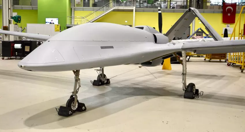 Baykar testet erfolgreich Überschallrakete IHA-122 von Bayraktar TB3-Drohne