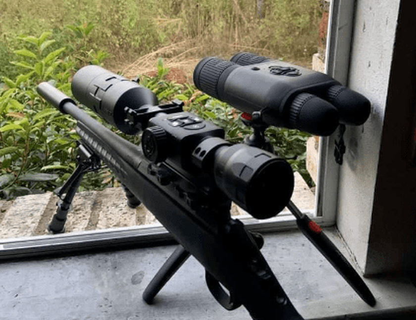 ATN BINOX 4K Fernglas, das Fotos macht