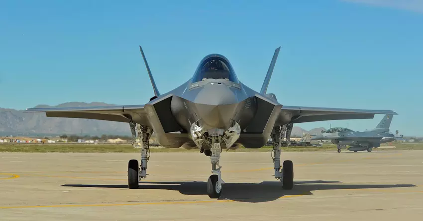 Lockheed Martin beginnt mit der Montage des ersten F-35 Lightning II Kampfjets für die belgische Luftwaffe
