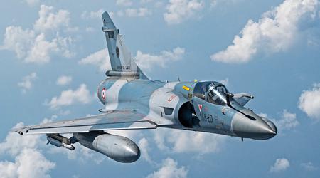 Medien: Die Ukraine wird bereits im Januar die erste Charge modernisierter französischer Mirage 2000-5F-Kampfflugzeuge erhalten