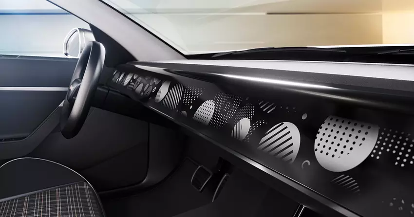 Continental hat ein individualisierbares Cockpit mit einem 1,3 Meter breiten E Ink-Display vorgestellt