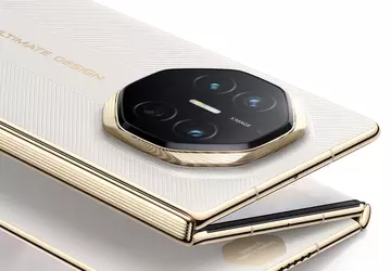 Huawei zeigt Mate XTs Trifold in ...